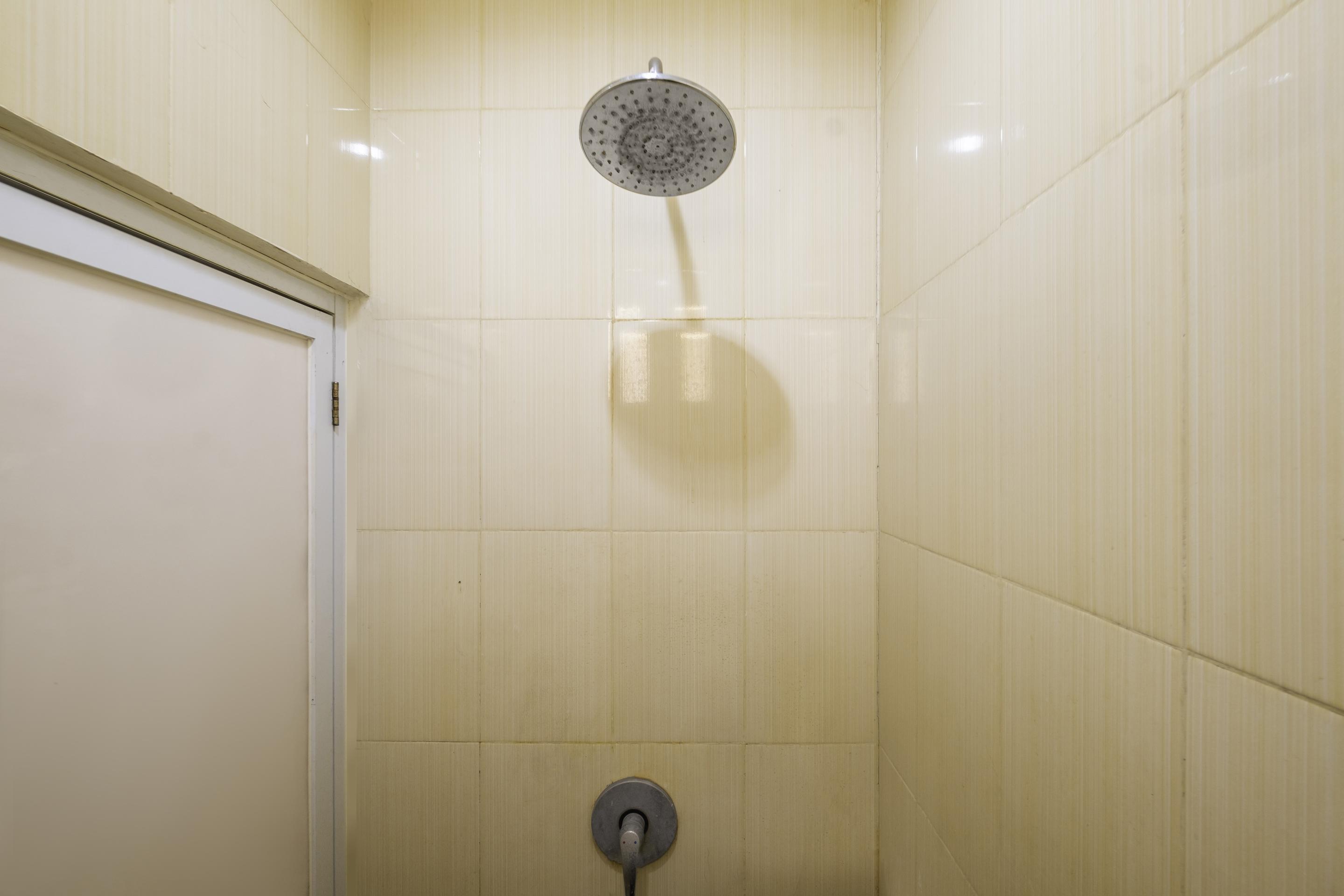 Karins Guesthouse Syariah Redpartner Bandung Exteriör bild