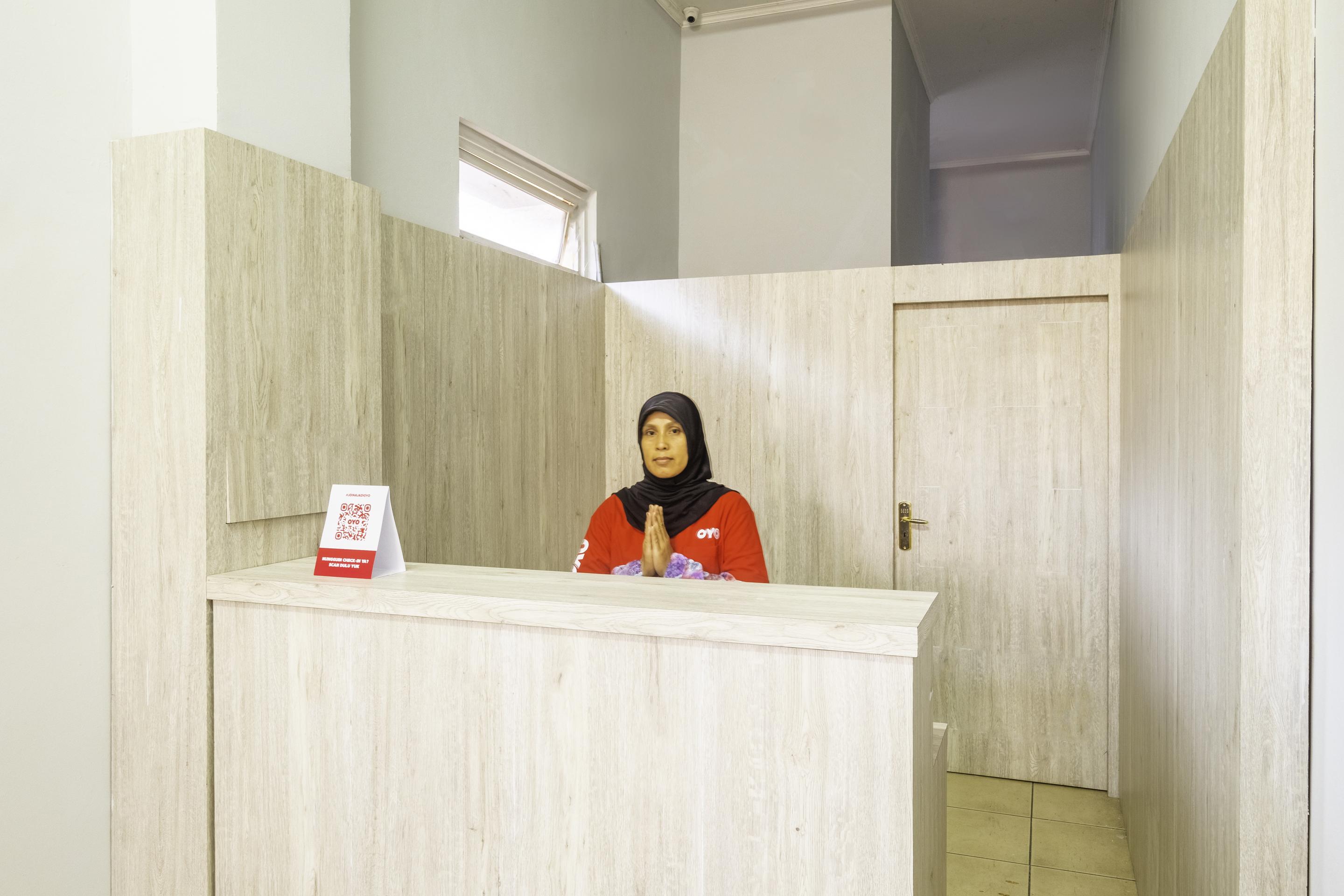 Karins Guesthouse Syariah Redpartner Bandung Exteriör bild
