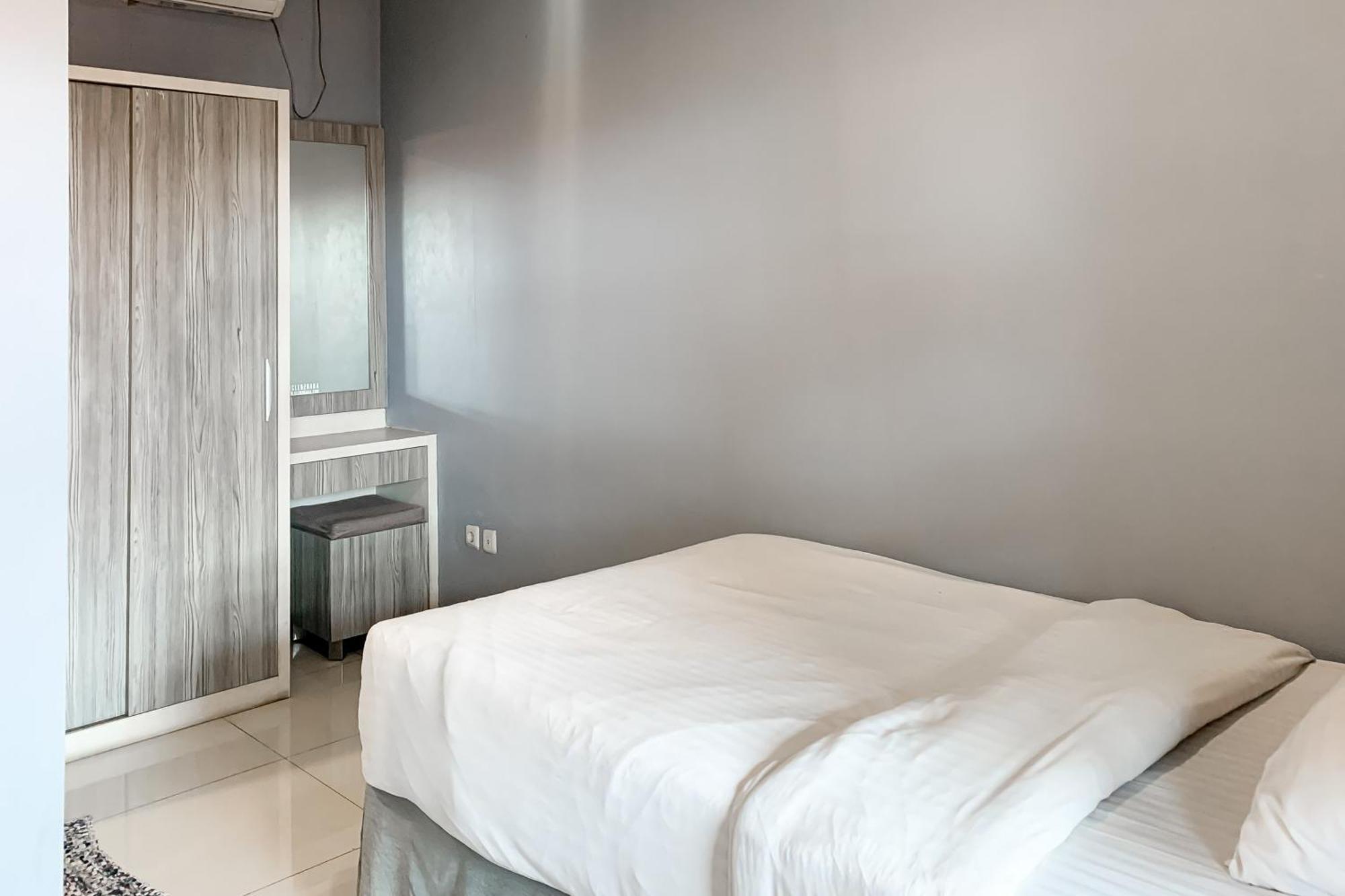 Karins Guesthouse Syariah Redpartner Bandung Exteriör bild