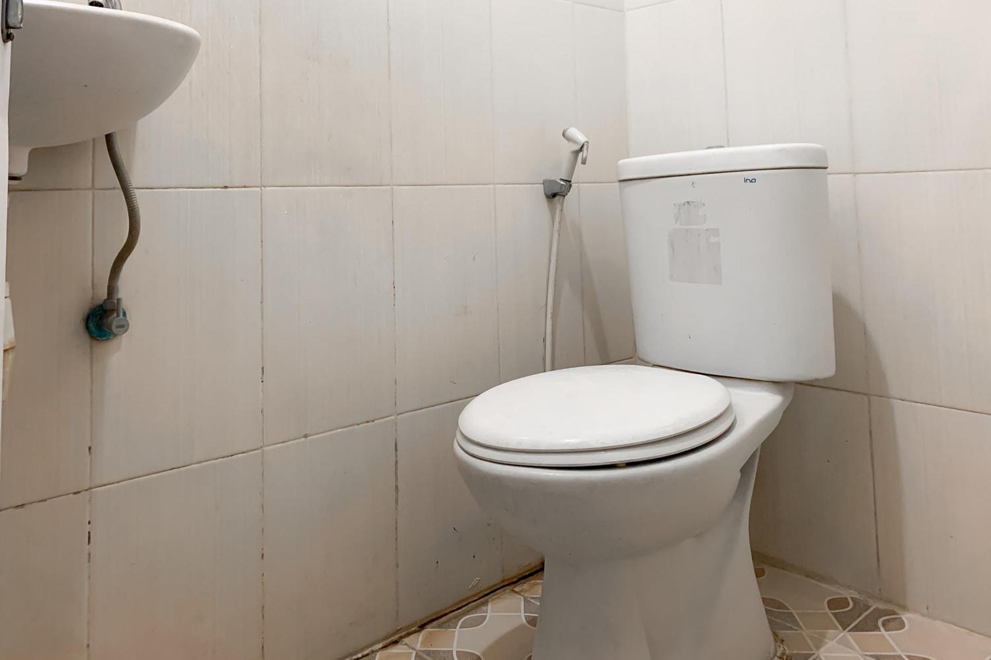 Karins Guesthouse Syariah Redpartner Bandung Exteriör bild