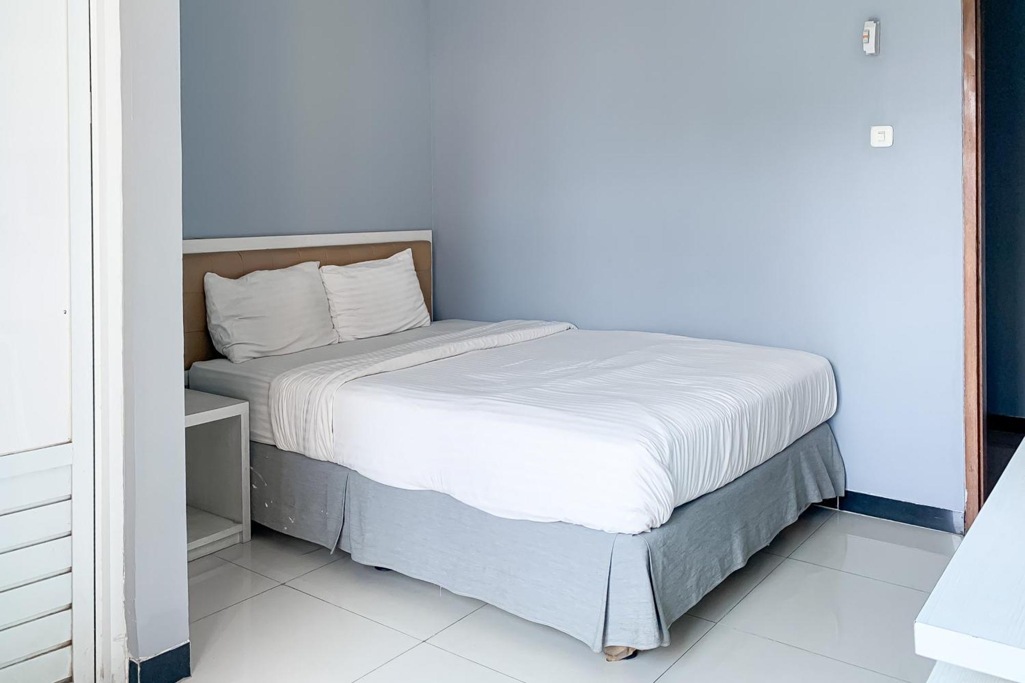 Karins Guesthouse Syariah Redpartner Bandung Exteriör bild